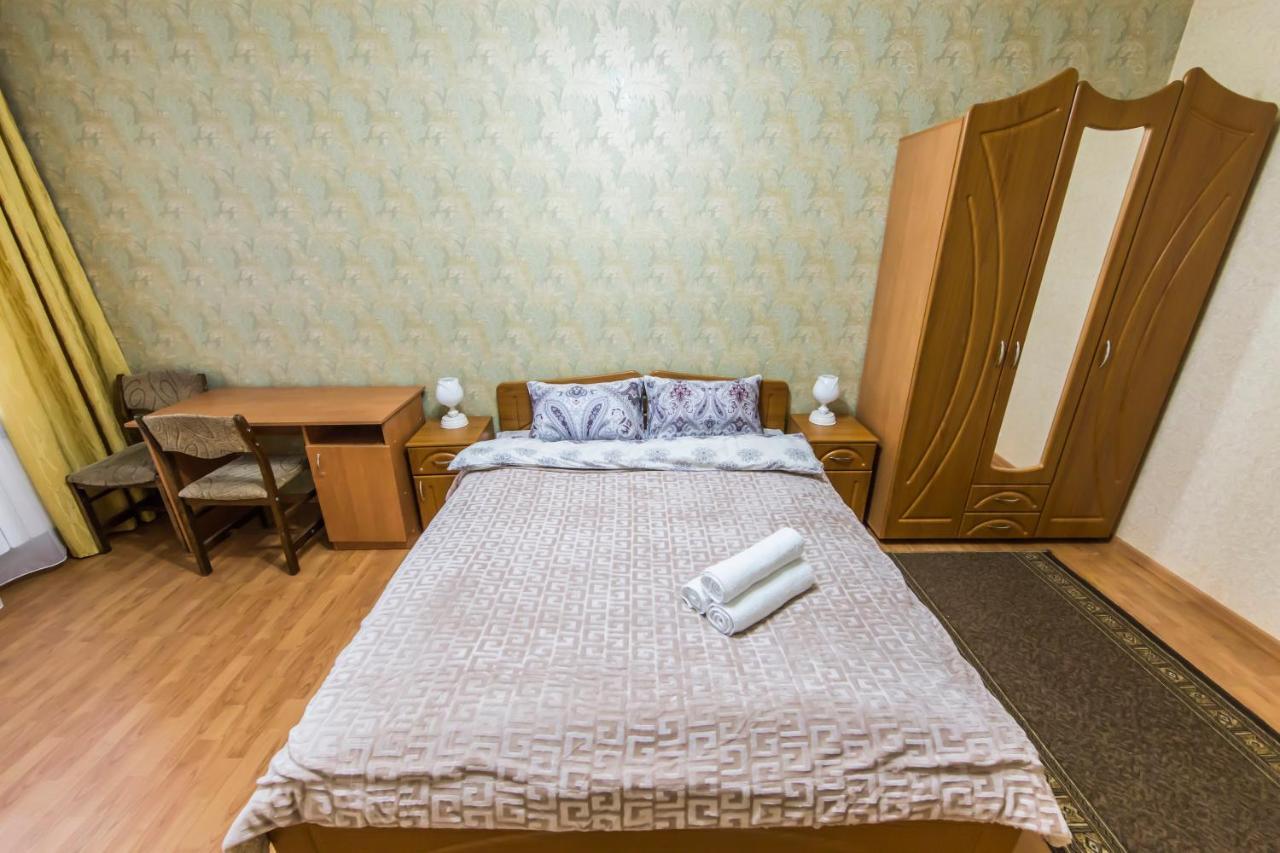 Уютная, Просторная Видовая Трехкомнатная Квартира Возле Метро Академгородок На 6 Мест Kiev Dış mekan fotoğraf